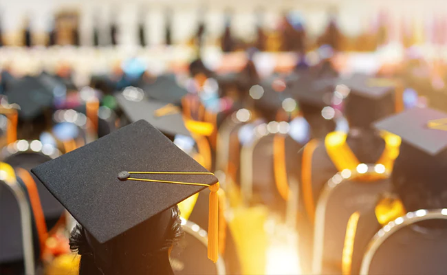 Students Should Get Degrees, Diplomas Sooner If Credits Earned Before Time: Panel